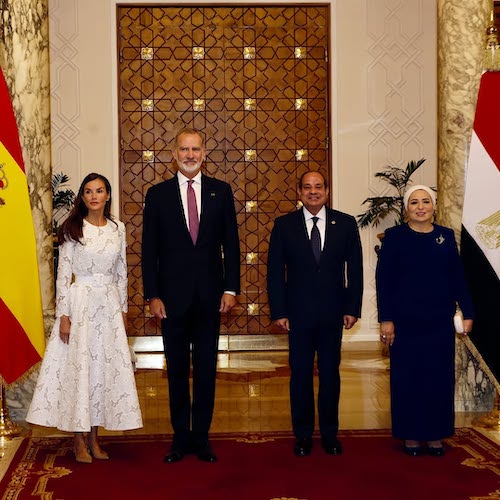 پیراهن سفید ملکه لتیزیا