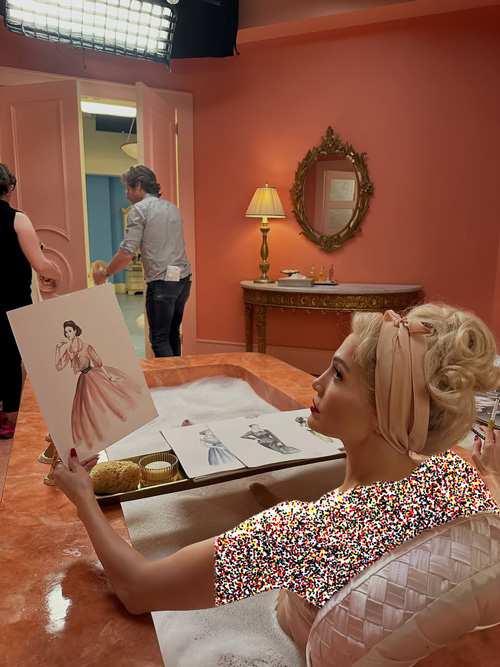 جیلو در نقش ارورا