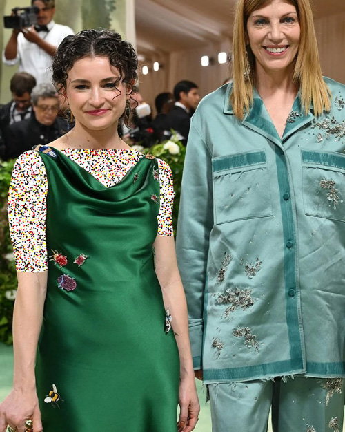 کلویی مال؛ جانشین آنا وینتور