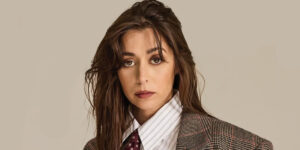 دشمن بزرگ آقای «پنگوئن» با زیبایی غیرقابل وصفش در مراسم امی 2025 دیده شد