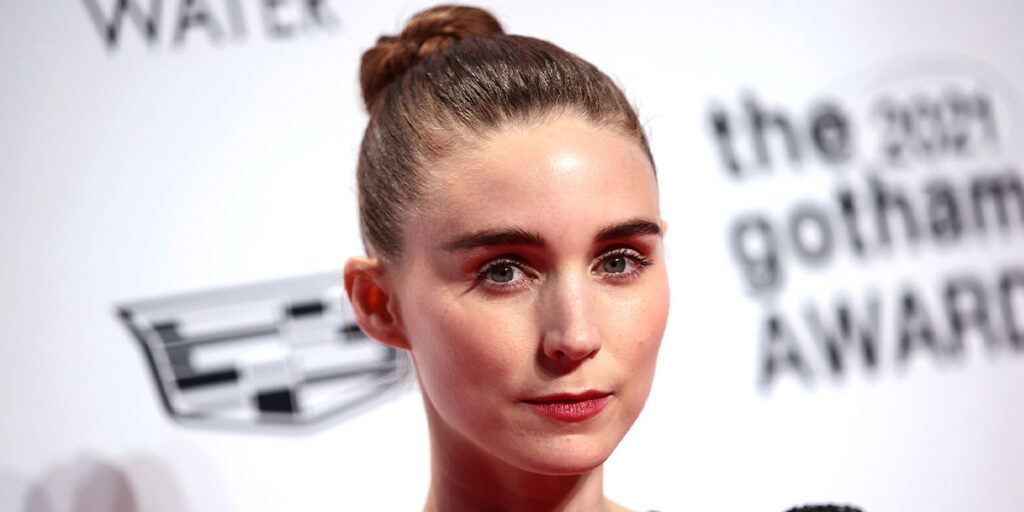 ساده اما جنجالی؛ رونی مارا قوانین فرش قرمز را نادیده گرفت