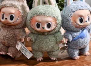 ۸۰۰ میلیارد برای یک عروسک! راز محبوبیت لبوبو در ایران چیست؟