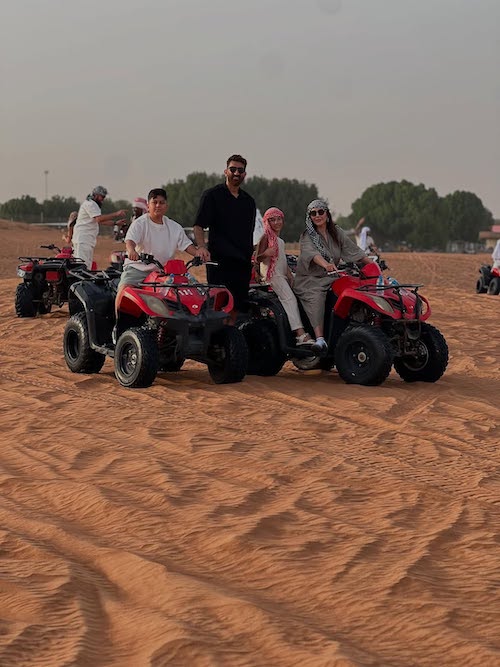 بیرانوند و خانواده‌ در دبی