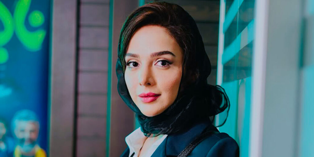 اسمارت کژوال به سبک المیرا دهقانی؛ این سبک پوشش را از بازیگر تلویزیون یاد بگیرید