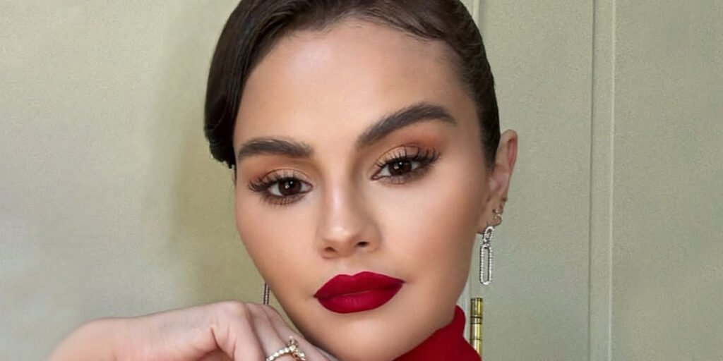 سلینا گومز در مراسم امی ۲۰۲۵