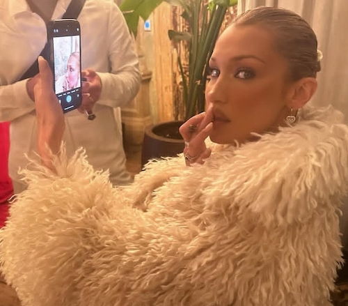 جلب توجه بلا حدید