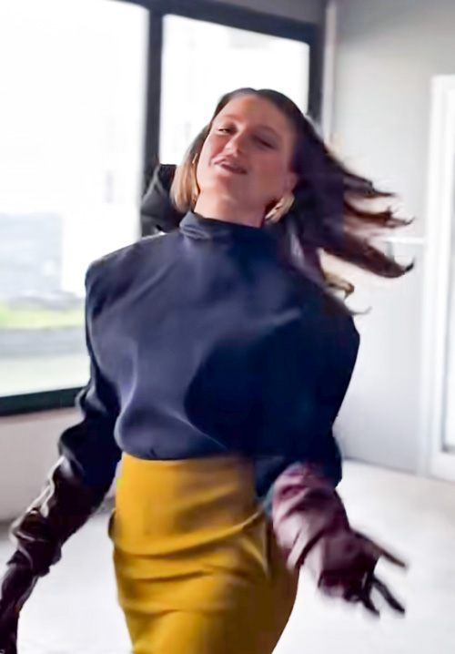 شباهت استایل سرنای و هیلی