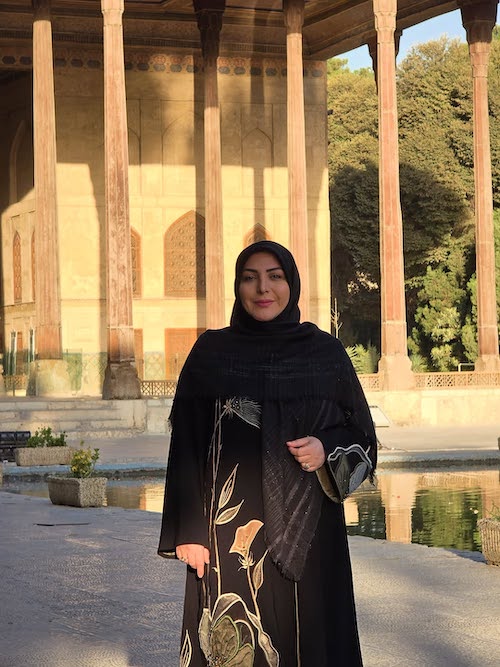 مانتوی المیرا شریفی مقدم