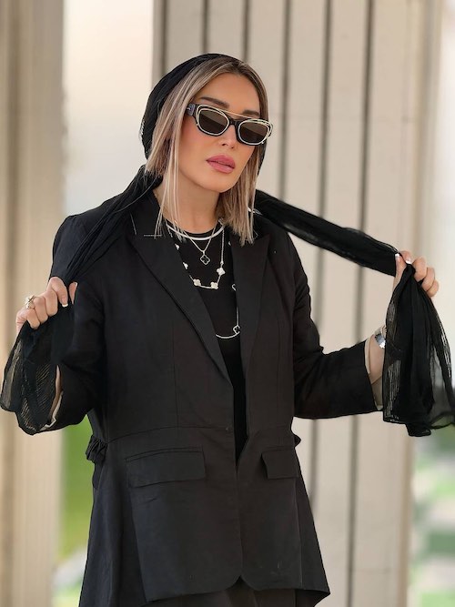 اکسسوری‌های سارا منجزی‌پور