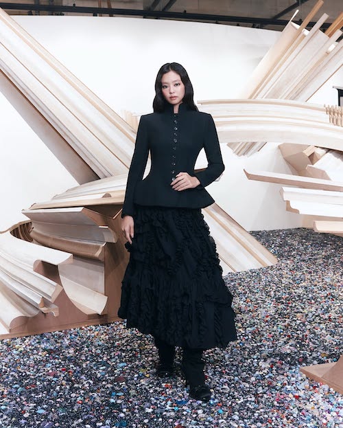 استایل مشکی کیم جنی