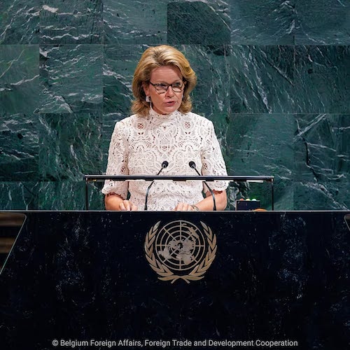 پیراهن سفید ملکه ماتیلده بلژیک