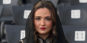 گلاره عباسی با کت مخمل زرشکی، جذاب‌تر از همیشه ظاهر شد