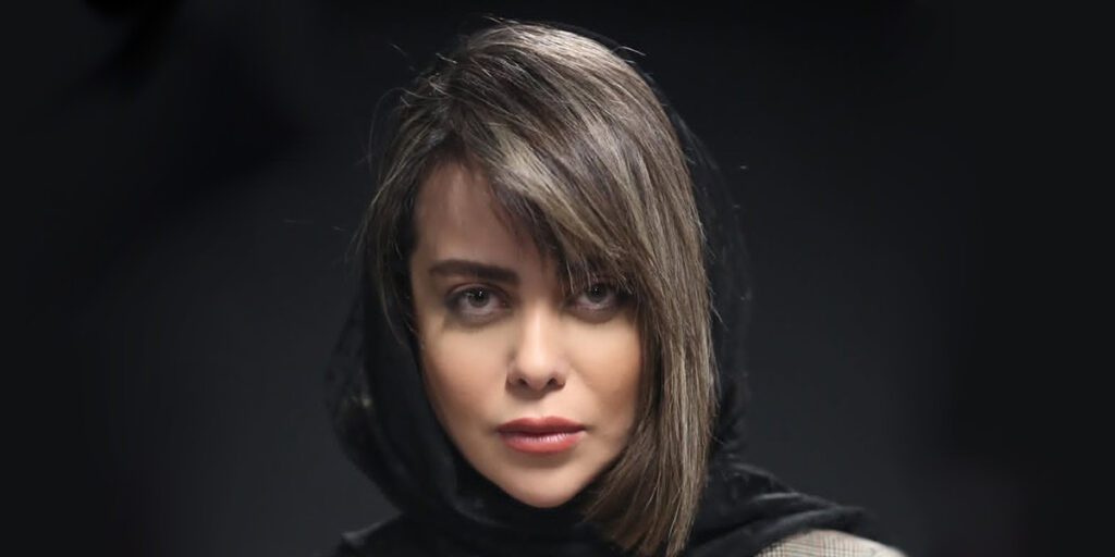 به میکاپ اسموکی علاقه دارید؟ این میکاپ جدید الهام اخوان مناسب شماست