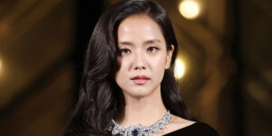 وقتی یک ستاره کره‌ای مسئول پوشیدن جذاب‌ترین گردنبندهای برند کارتیه می‌شود