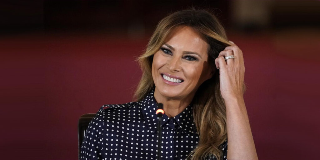 استایل پاییزی ملانیا ترامپ در سفر به لندن؛ وقتی راحتی با شیک‌پوشی همراه می‌شود