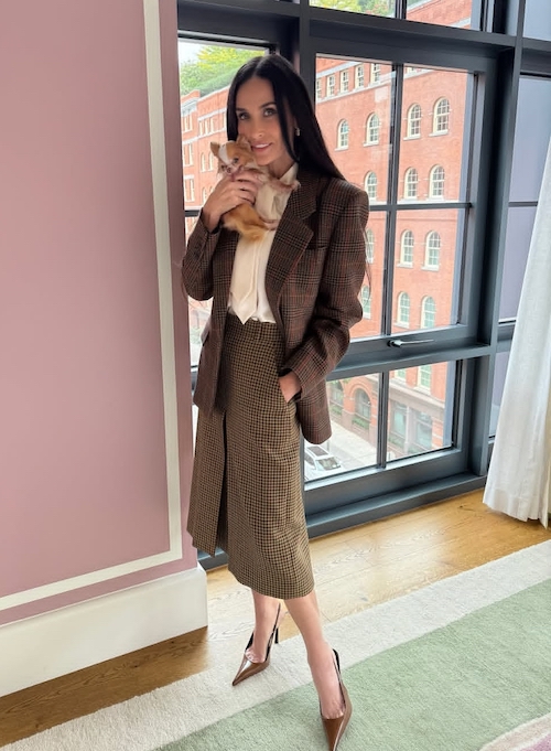 ست کردن کت‌های خاکی در پاییز ۱۴۰۴