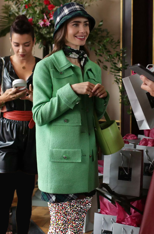 استایل‌های پاییزی امیلی در پاریس