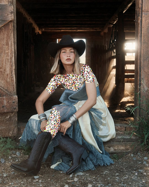 جیجی و کندال روی جلد مجله ووگ