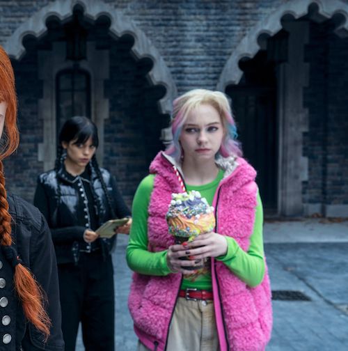 تحلیل استایل‌های سریال «ونزدی»