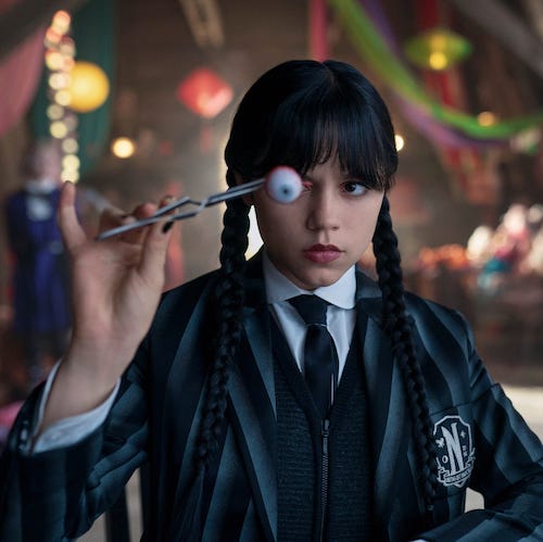 تحلیل استایل‌های سریال «ونزدی»