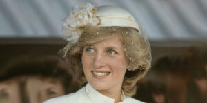 دایانا؛ شاهزاده‌ خانمی که با تکرار لباس‌ها به ما درس اصالت داد