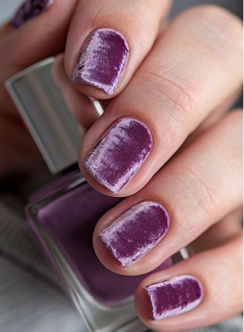 ناخن‌های مخملی