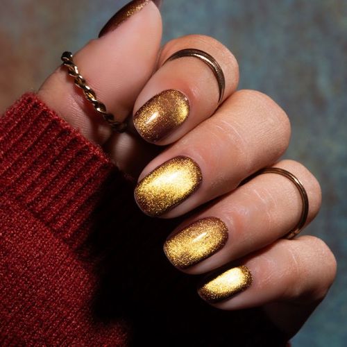 ناخن‌های مخملی