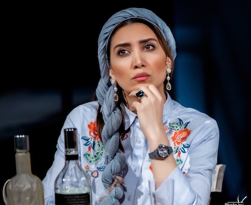 گوشواره‌های نیکی مظفری