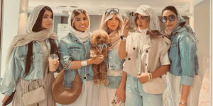 یاور همیشه مومن در روزهای پاییزی؛ کت‌های جین دوباره برگشتند!