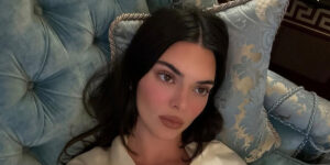 کندال خانم جنر با روسری و پالتوی بلند در هفته مد؛ ما هم انتظار نداشتیم!