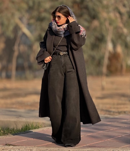 رنگ جین متناسب با بالاتنه