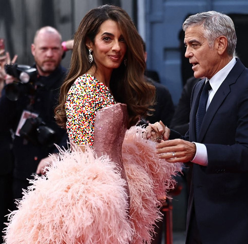 استایل با پر و پولک