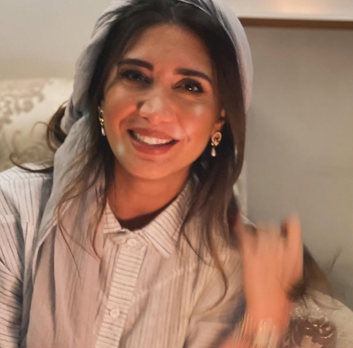 گوشواره‌های نیکی مظفری