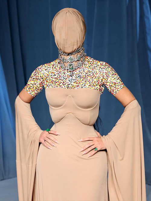 استایل ماسک‌دار کیم کارداشیان