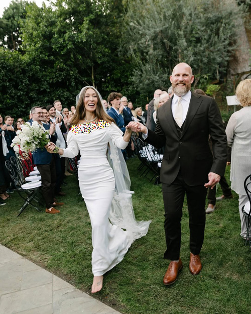 جی‌جی و بلا حدید در عروسی خواهرشان