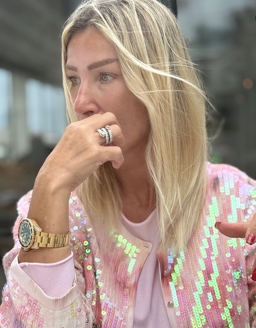 صورت بدون‌ آرایش سدا سایان