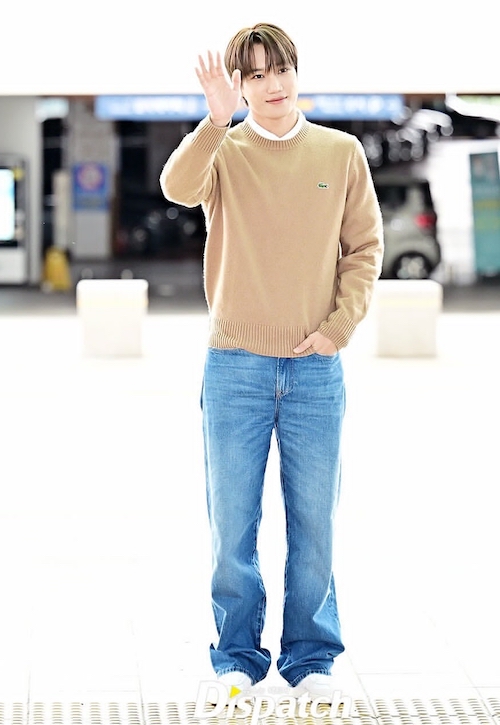 استایل ستارگان کره‌ای در فرودگاه