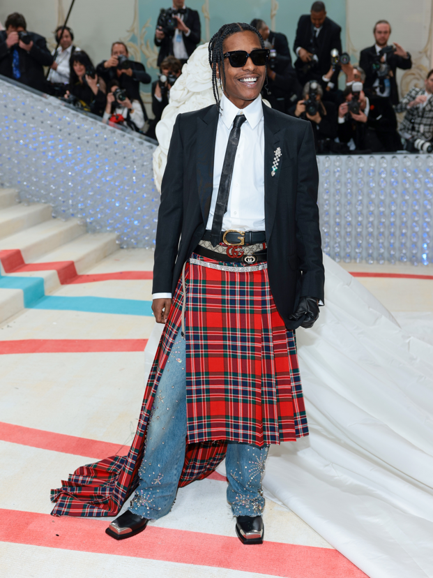 ترکیب پیراهن با شلوار