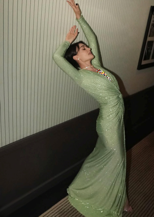 لباس‌های مجلسی اسرا بیلگیچ