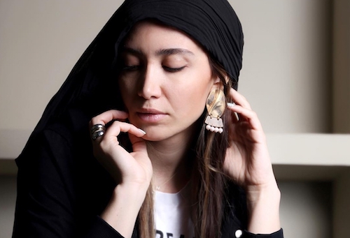 گوشواره‌های نیکی مظفری