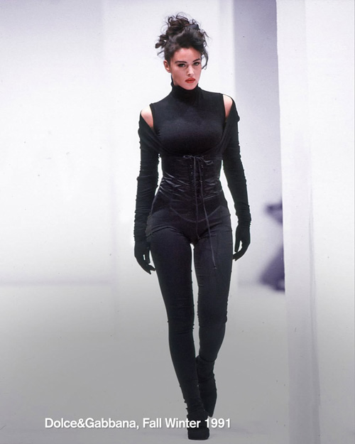 کت‌واک مونیکا بلوچی