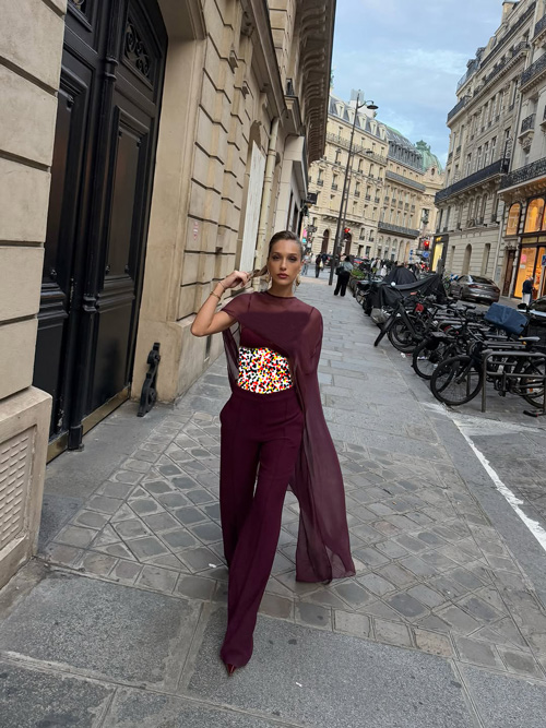 شباهت استایل رز ایزدی و مینا جرن