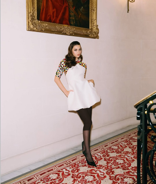 آفرا ساراچ‌اوغلو در فشن‌شوی بلنسیاگا