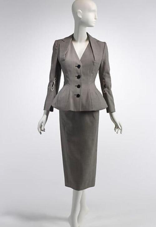 کت و دامن خاص لورن سانچز