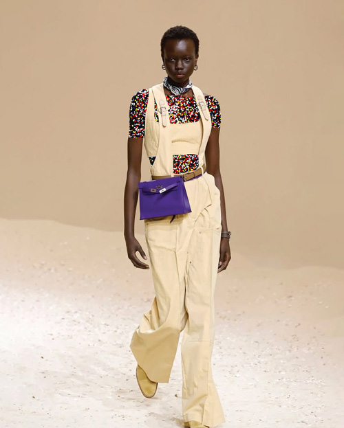 هرمس و بیرکین؛ آزمونی برای رهایی از سایه‌ی یک افسانه