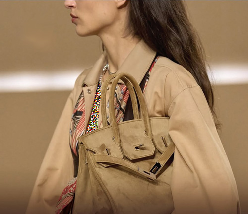 هرمس و بیرکین؛ آزمونی برای رهایی از سایه‌ی یک افسانه