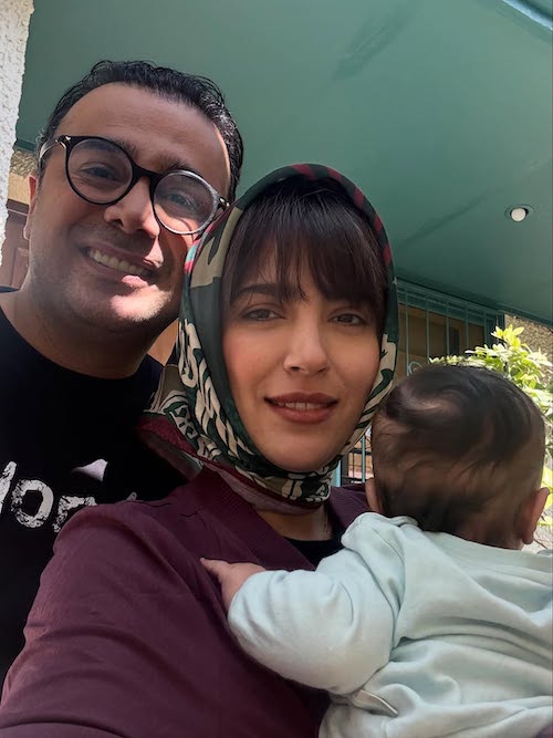 چتریهای مونا کرمی