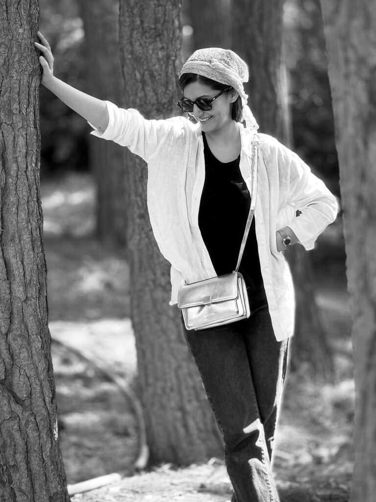 شومیز سفید پردیس احمدیه