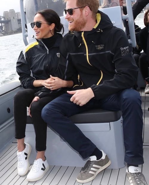 کفش‌های ویا