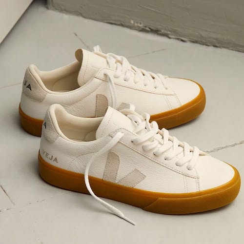 کفش‌های ویا